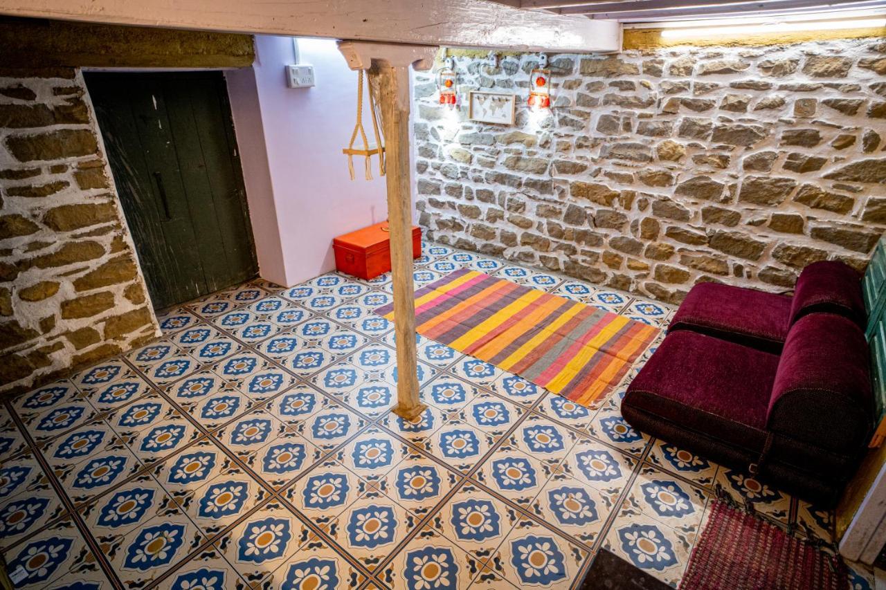 The Olive Hut Villa บีร์ ภายนอก รูปภาพ