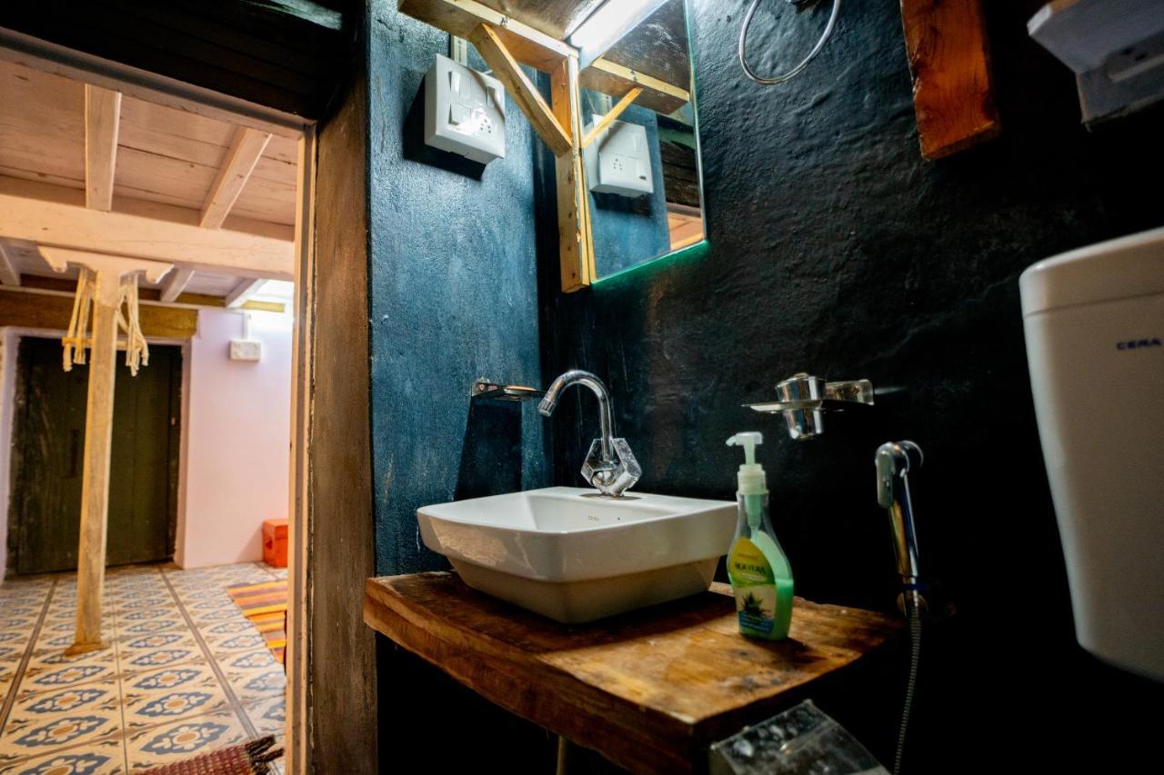 The Olive Hut Villa บีร์ ภายนอก รูปภาพ